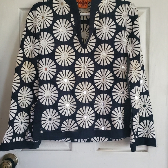 Tory Burch embroidered vneck flare sleeves size 2 - Picture 2 of 10